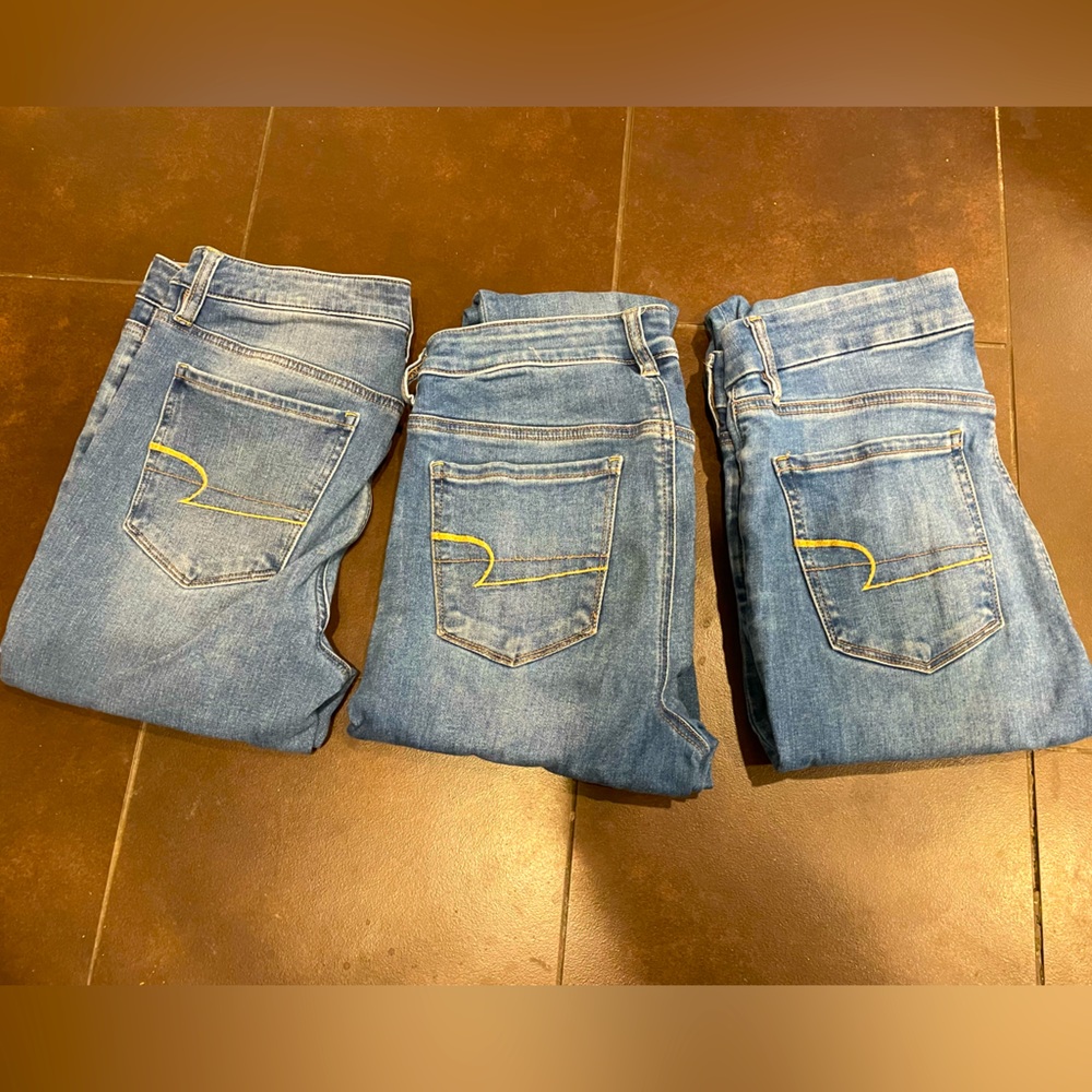 3 American Eagle Jeans